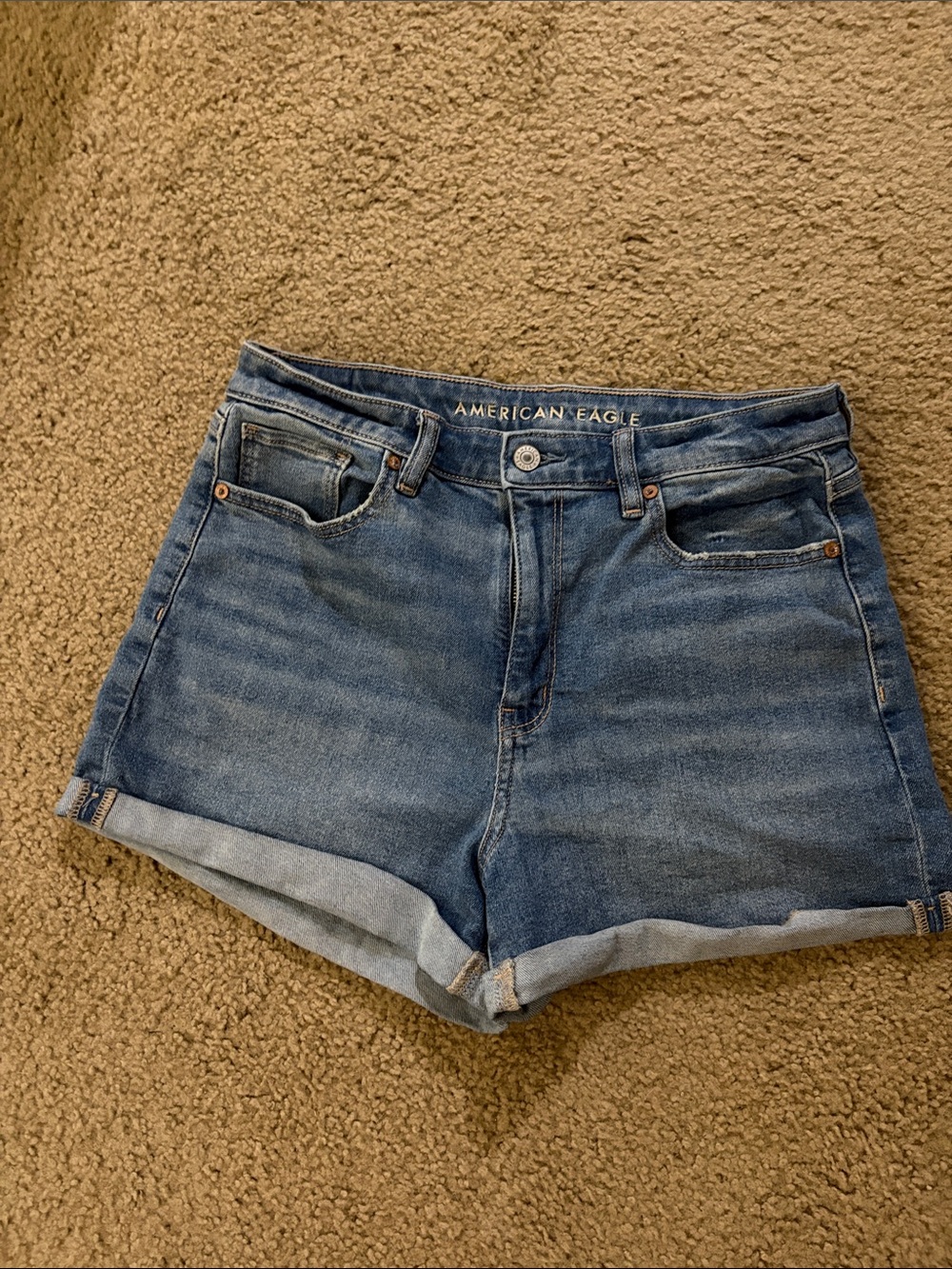 AE Mom Shorts